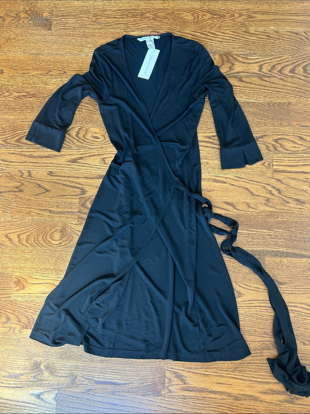 NWT Diane Von Furstenburg Black Julian Wrap Dress 10 - Picture 3 of 8